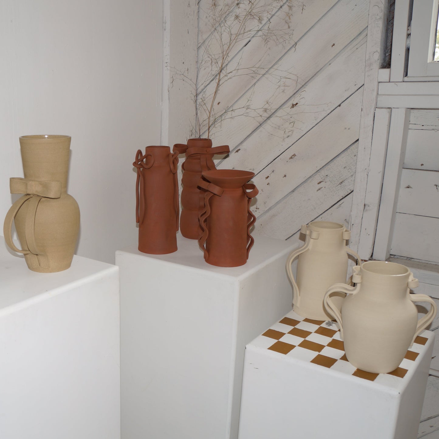 Bow Jug in Dune
