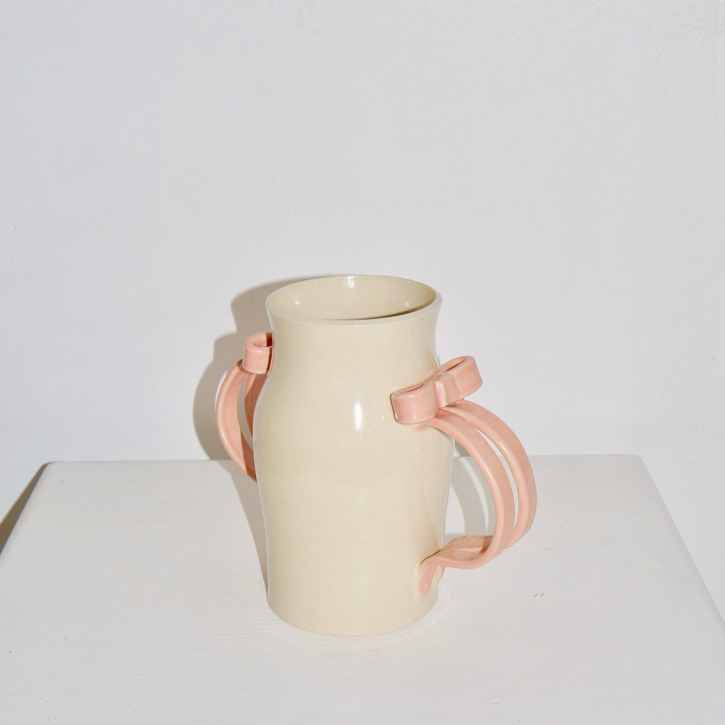 Bow Vessel