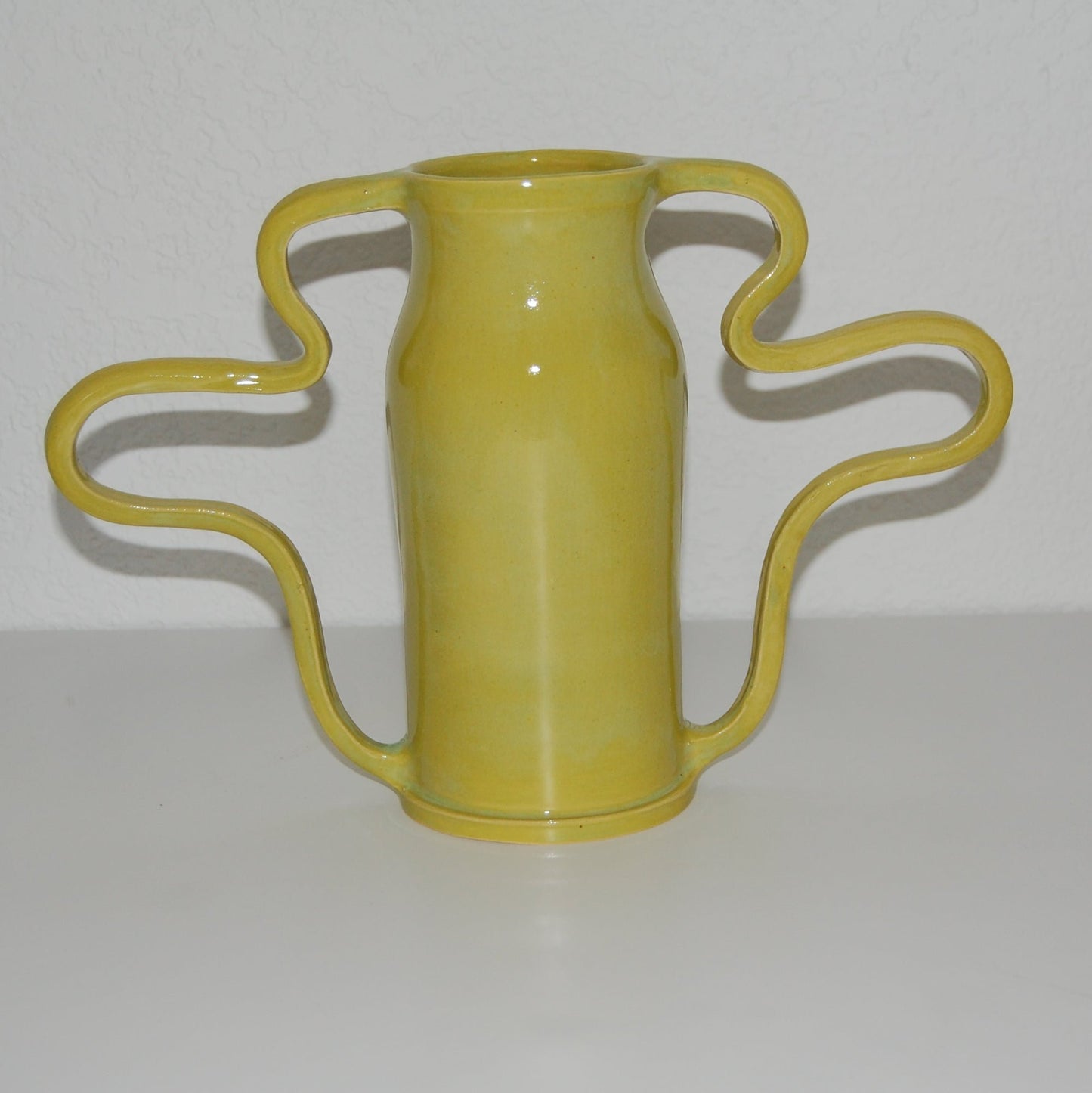 Curvy Amphora Chartreuse