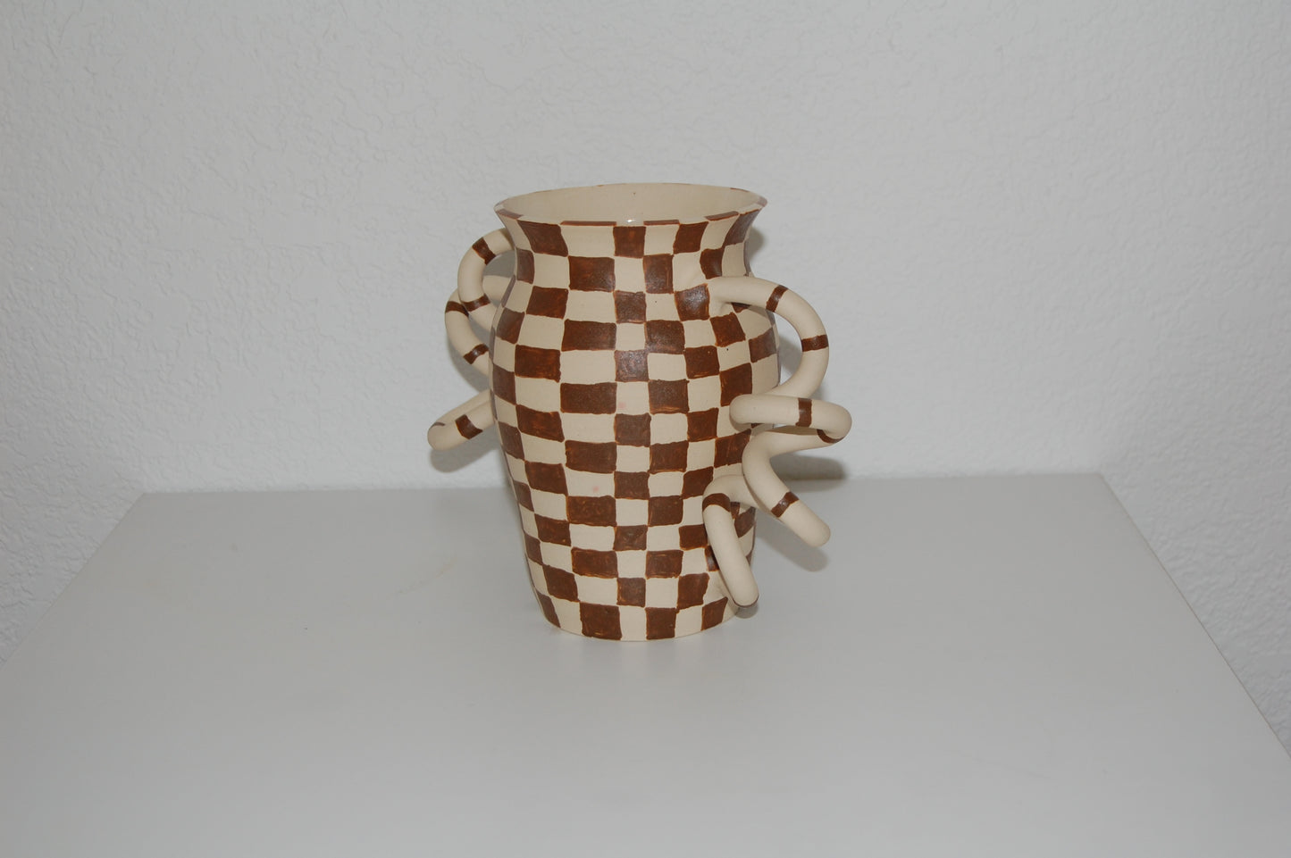 Boinggg! Checker Vase