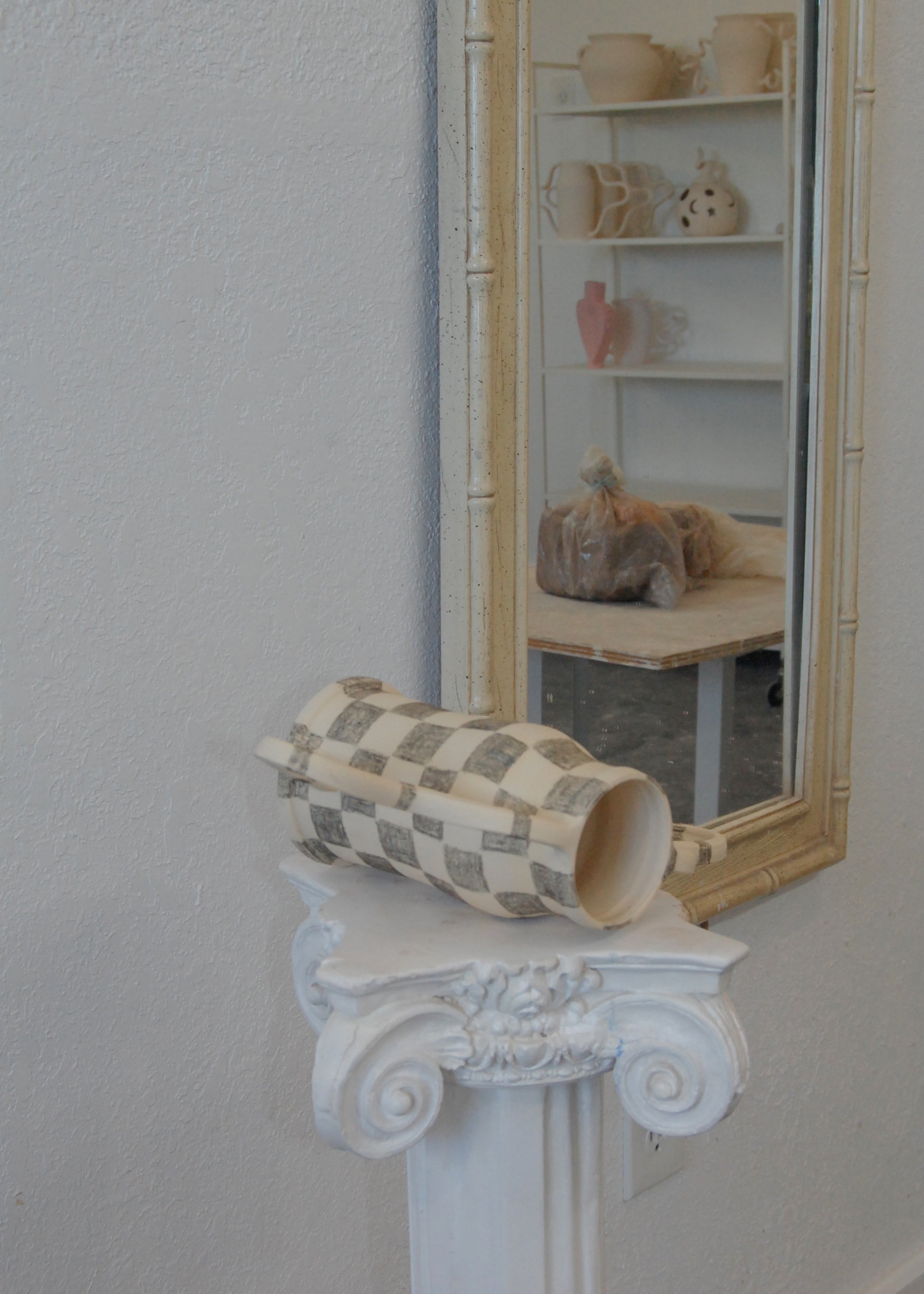 Curvy Amphora in Composition