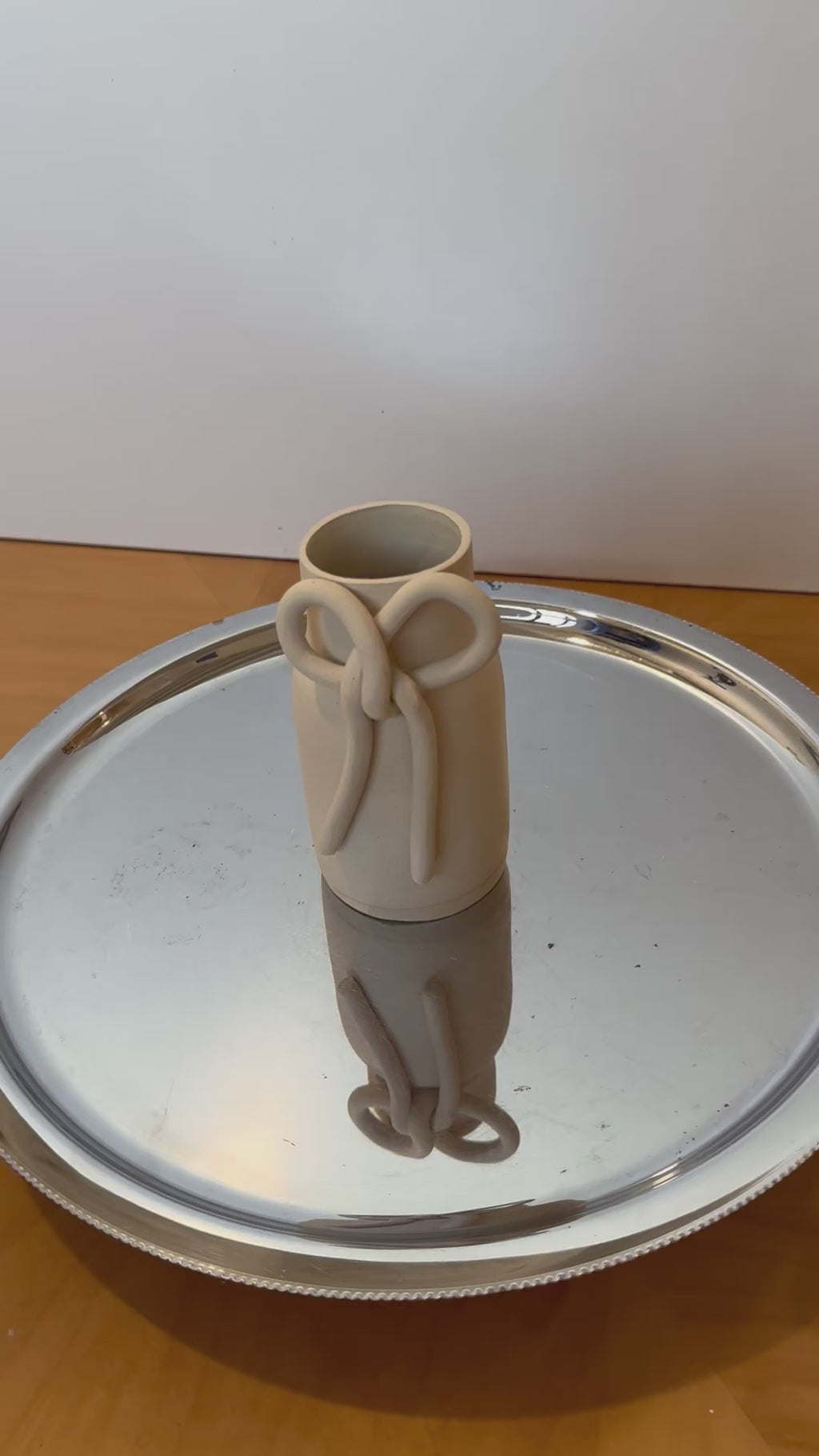 Sample Bow String Vase